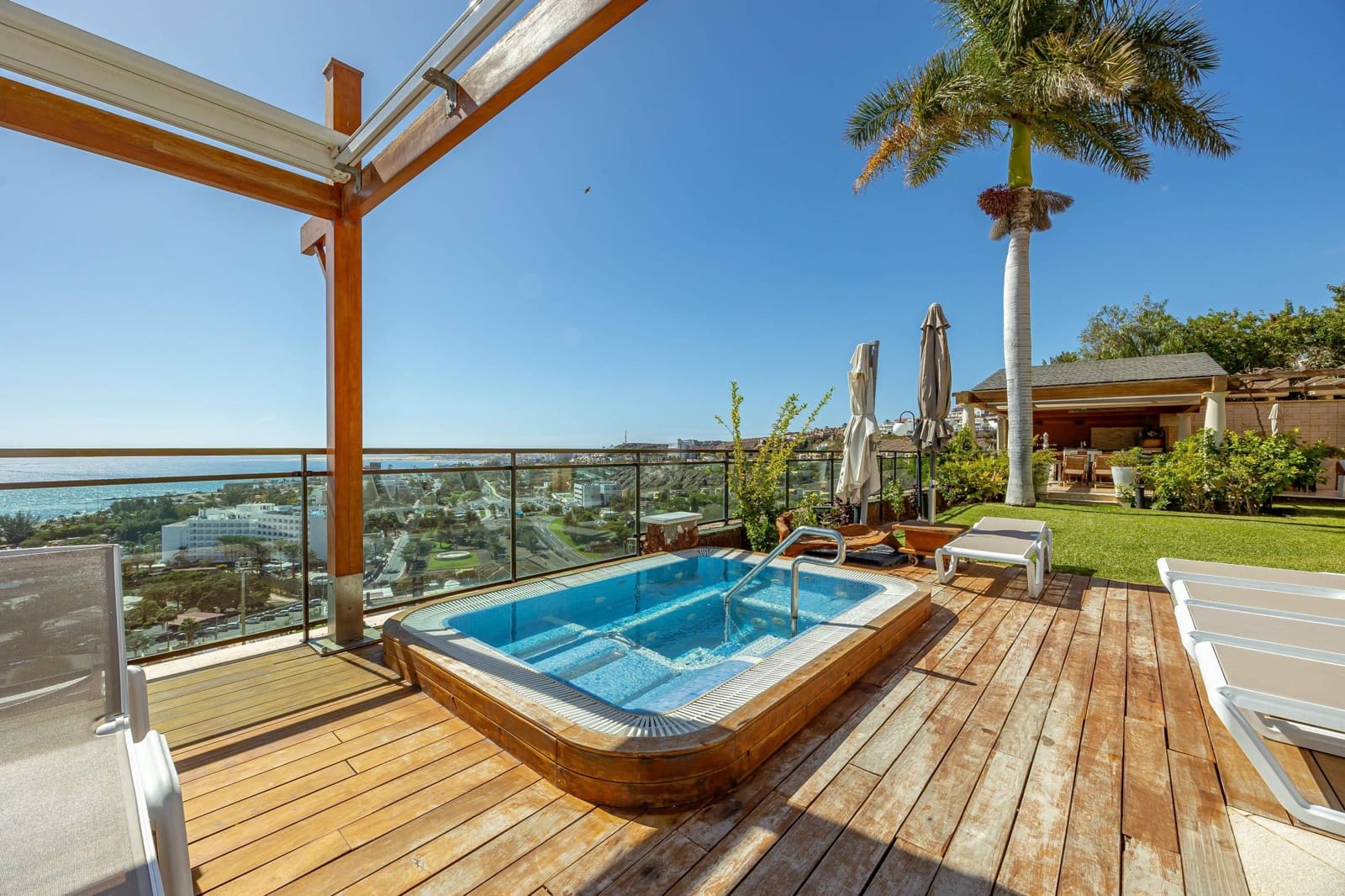 5 sovrum Villa till salu i San Bartolome de Tirajana med pool garage - 3 200 000 € (Ref: 9670648)