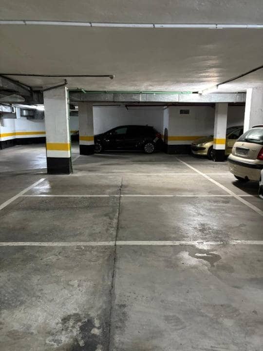 Garage à vendre à Las Palmas de Gran Canaria - 28 000 € (Ref: 9677500)