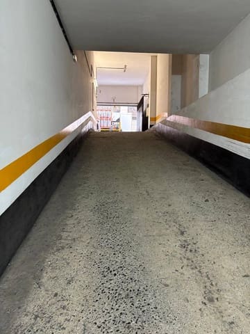 Garasje til salgs i Las Palmas de Gran Canaria - € 28 000 (Ref: 9677500)