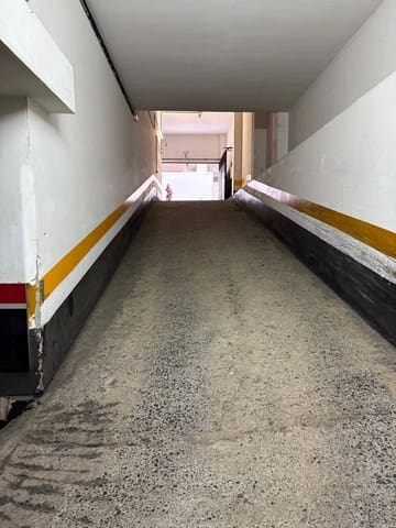Garage til salg i Las Palmas de Gran Canaria - € 28.000 (Ref: 9677500)
