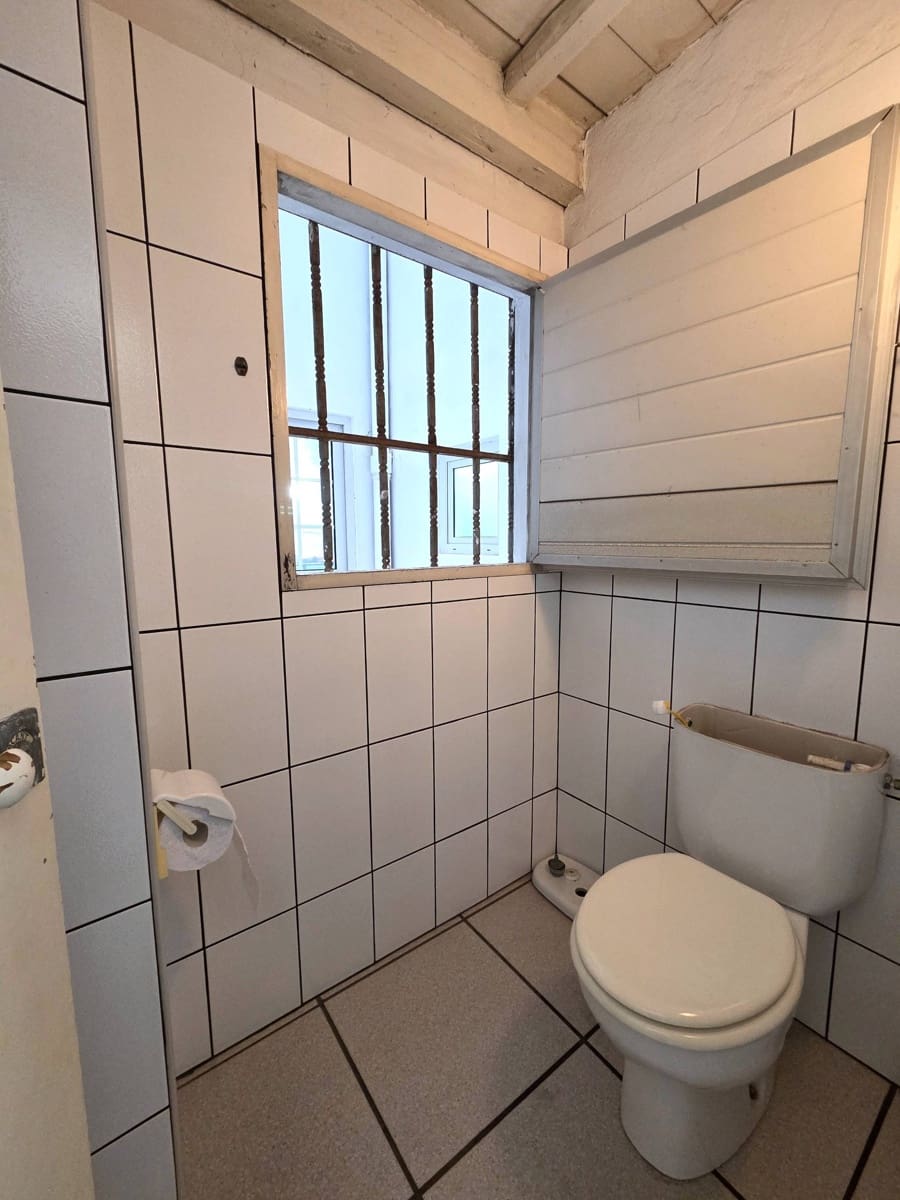 7 bedroom Commercial for rent in Las Palmas de Gran Canaria - € 2,000 (Ref: 9686433)