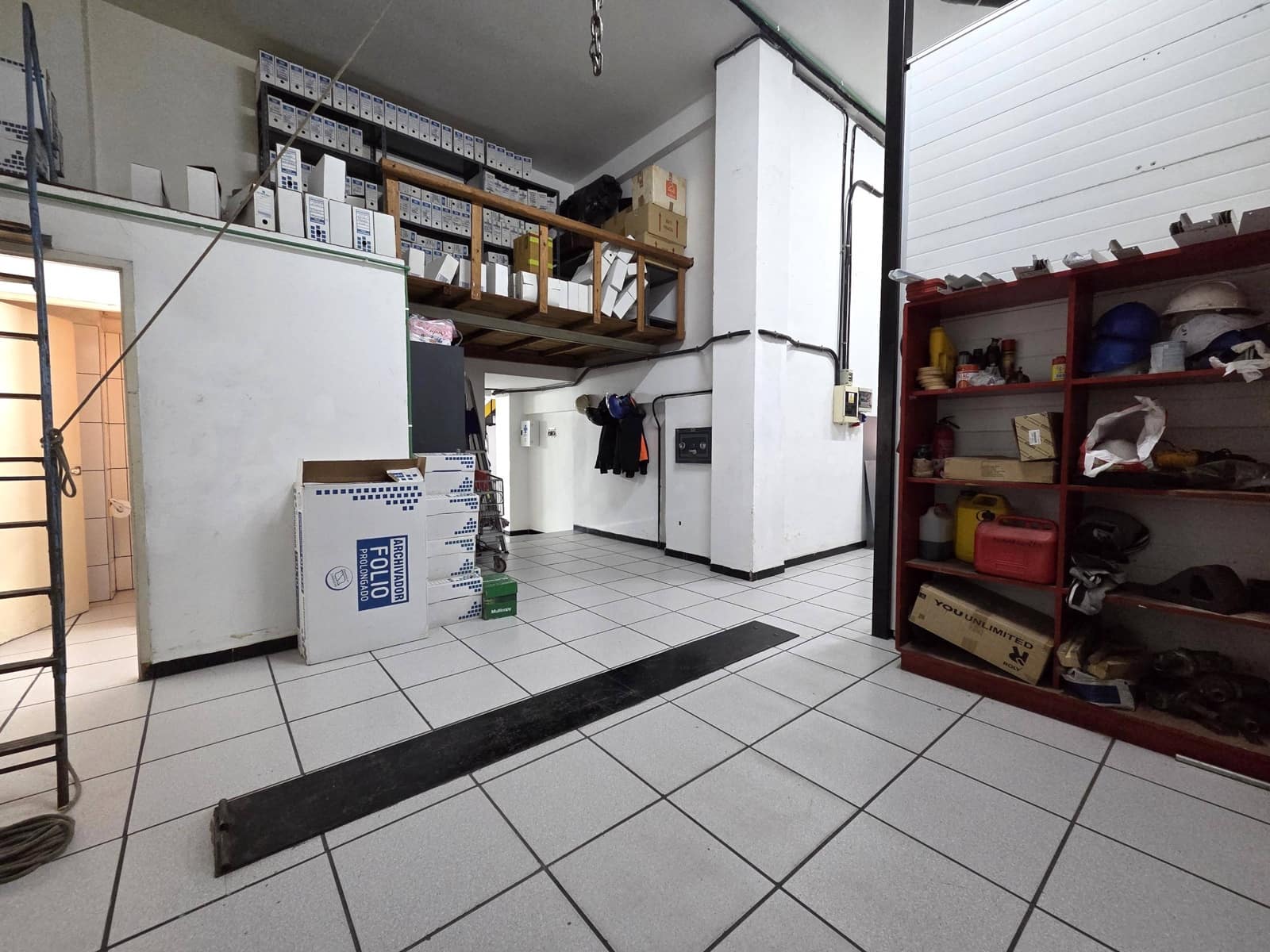 7 bedroom Commercial for rent in Las Palmas de Gran Canaria - € 2,000 (Ref: 9686433)