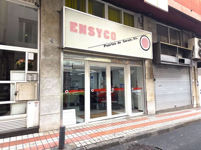 Local Commercial de 7 chambres à louer à Las Palmas de Gran Canaria - 2 000 € (Ref: 9686433)