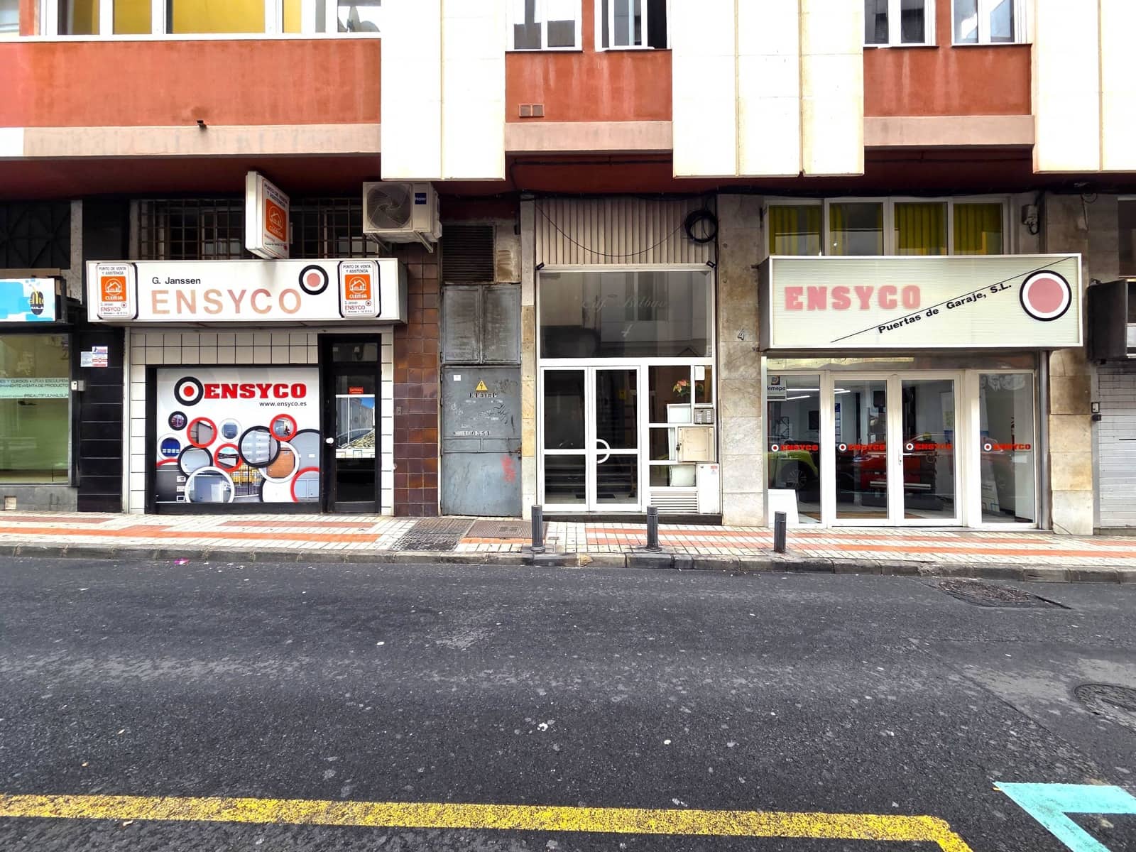 7 bedroom Commercial for rent in Las Palmas de Gran Canaria - € 2,000 (Ref: 9686433)