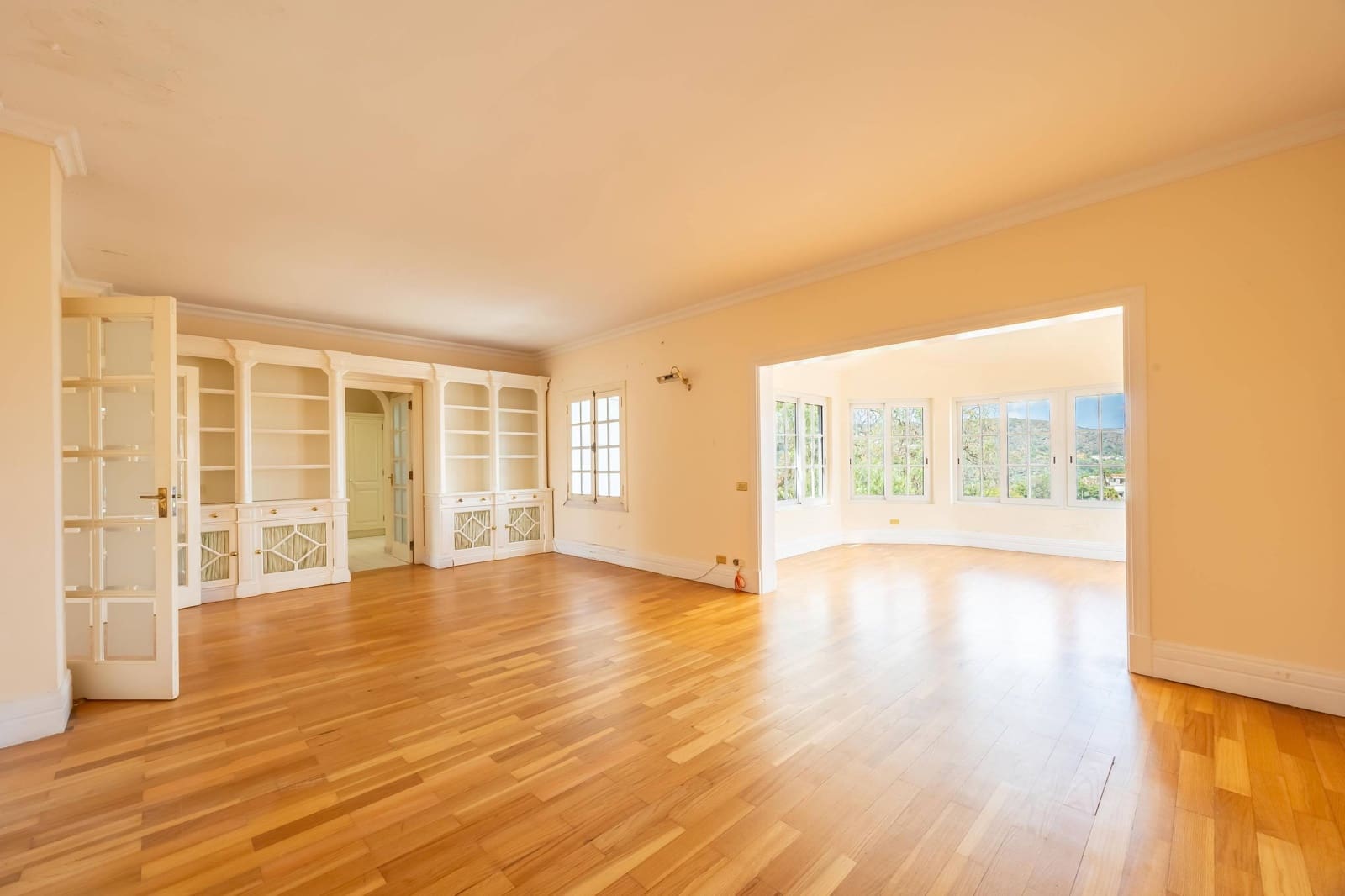 6 bedroom Villa for sale in Santa Brigida with garage - € 1,480,000 (Ref: 9686434)