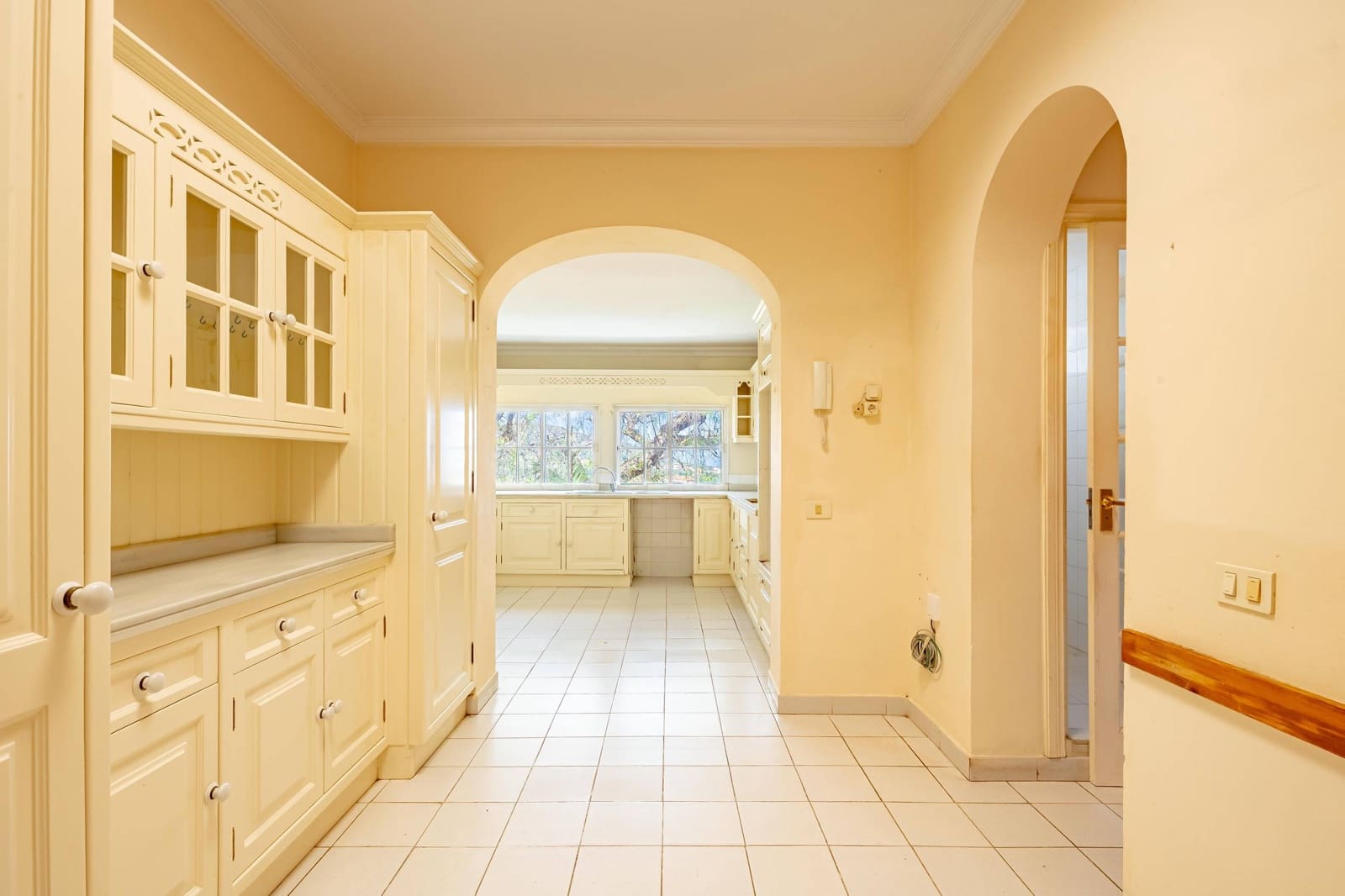 6 bedroom Villa for sale in Santa Brigida with garage - € 1,480,000 (Ref: 9686434)