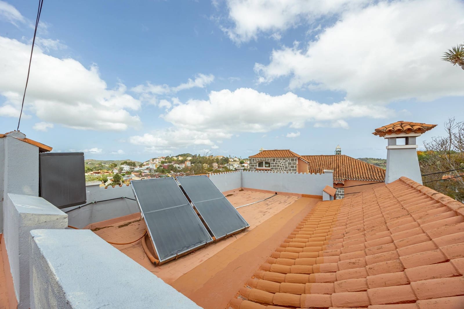 6 bedroom Villa for sale in Santa Brigida with garage - € 1,480,000 (Ref: 9686434)