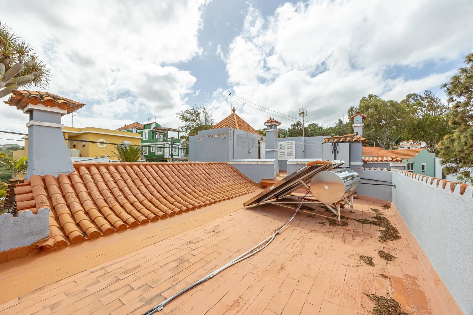 6 bedroom Villa for sale in Santa Brigida with garage - € 1,480,000 (Ref: 9686434)