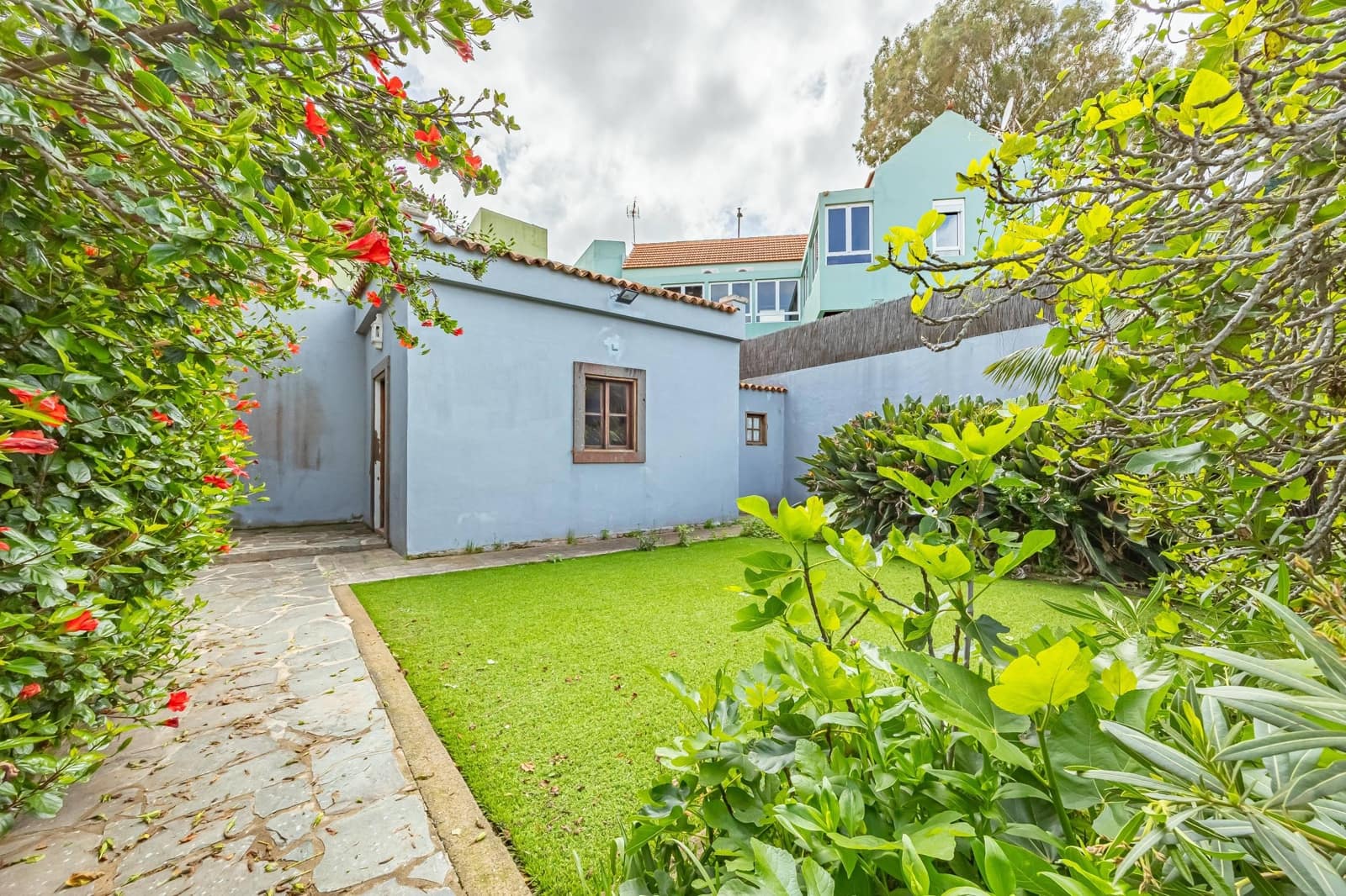 6 bedroom Villa for sale in Santa Brigida with garage - € 1,480,000 (Ref: 9686434)