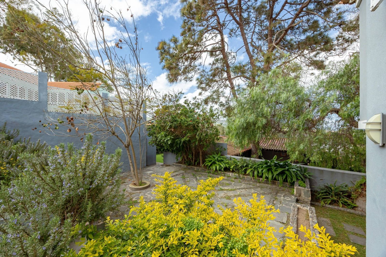 6 bedroom Villa for sale in Santa Brigida with garage - € 1,480,000 (Ref: 9686434)