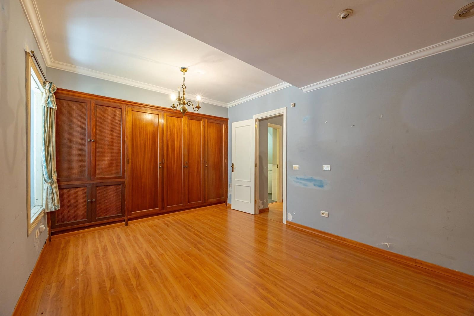 6 bedroom Villa for sale in Santa Brigida with garage - € 1,480,000 (Ref: 9686434)