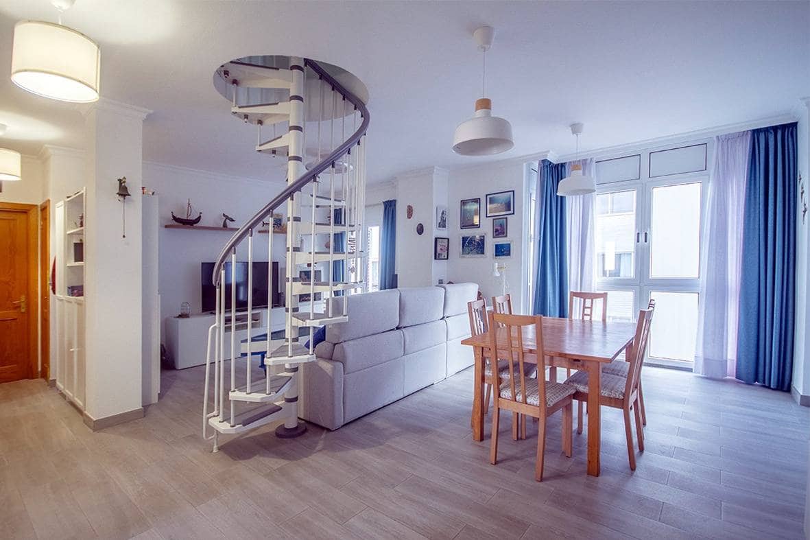 3 chambre Penthouse à vendre à Las Palmas de Gran Canaria avec garage - 470 000 € (Ref: 9686435)