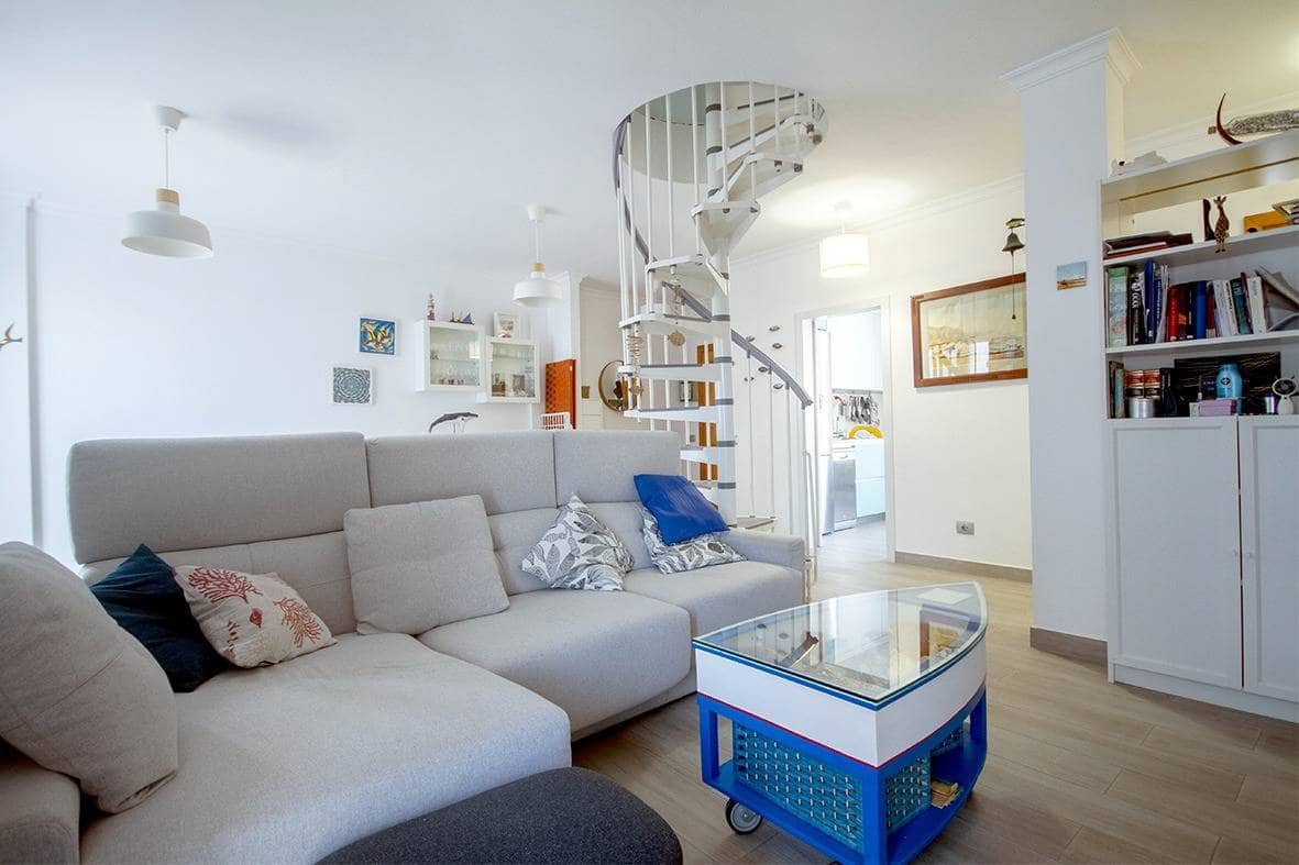 3 chambre Penthouse à vendre à Las Palmas de Gran Canaria avec garage - 470 000 € (Ref: 9686435)