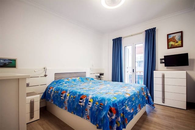 3 soverom Penthouse til salgs i Las Palmas de Gran Canaria med garasje - € 470 000 (Ref: 9686435)