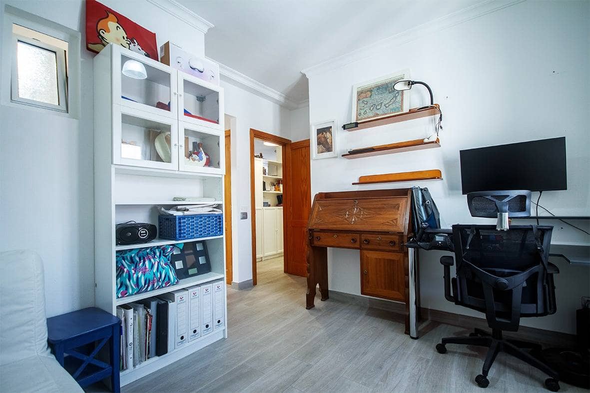 3 chambre Penthouse à vendre à Las Palmas de Gran Canaria avec garage - 470 000 € (Ref: 9686435)