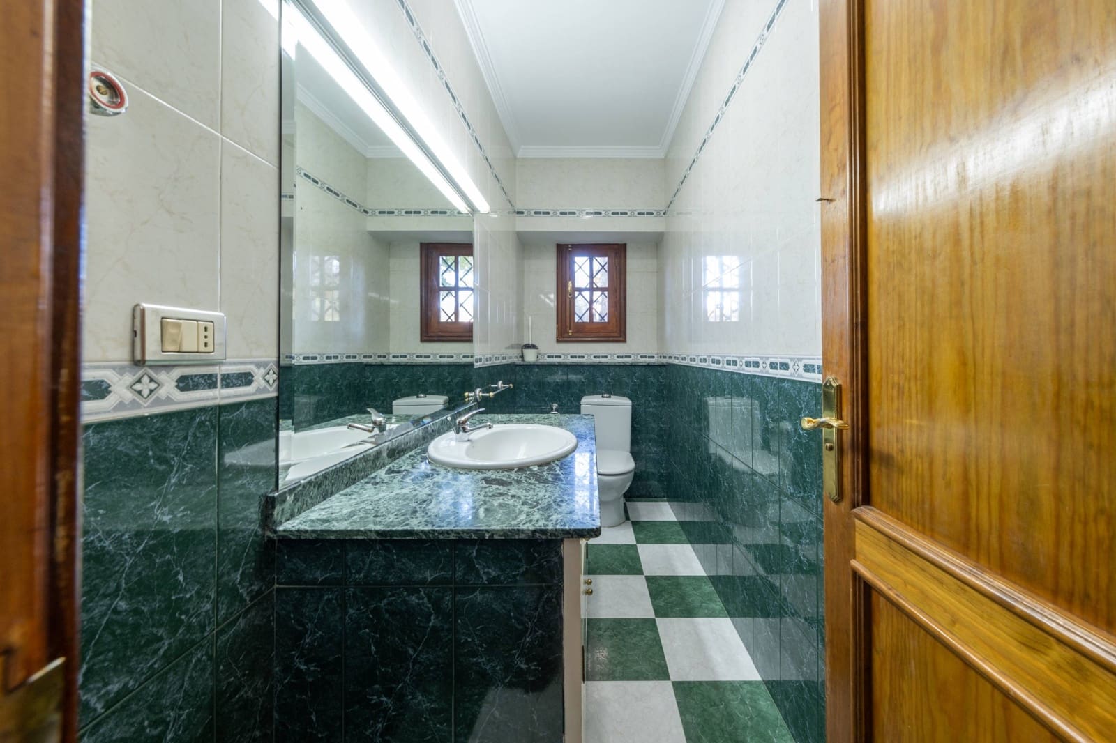 4 quarto Moradia para arrendar em Las Palmas de Gran Canaria - 2 500 € (Ref: 9690620)