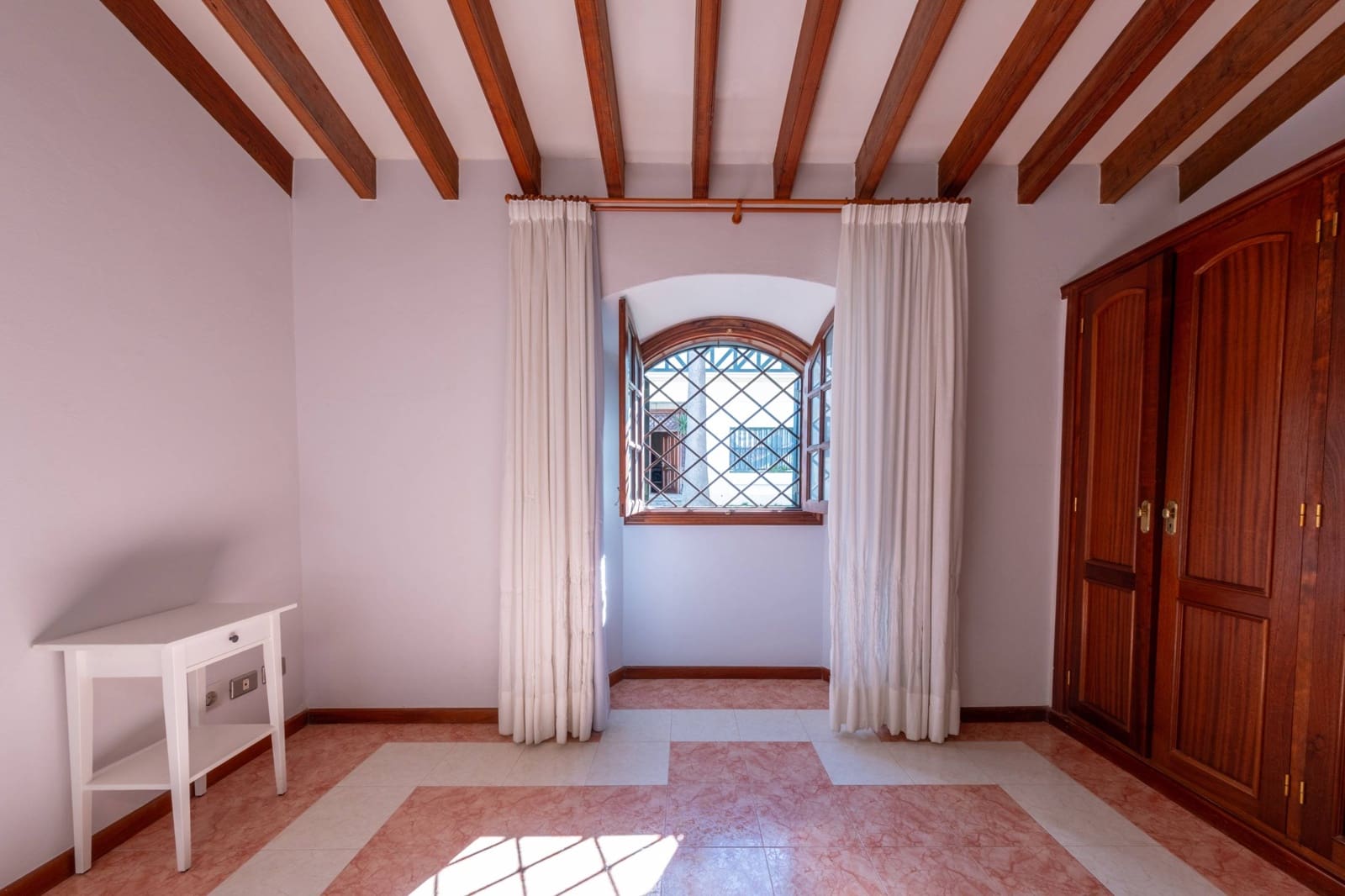 6 quarto Moradia para venda em Las Palmas de Gran Canaria - 1 500 000 € (Ref: 9690621)