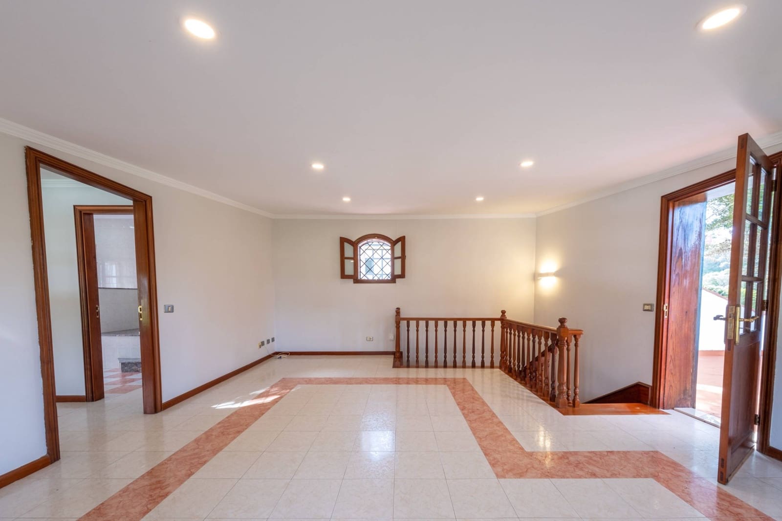 6 quarto Moradia para venda em Las Palmas de Gran Canaria - 1 500 000 € (Ref: 9690621)