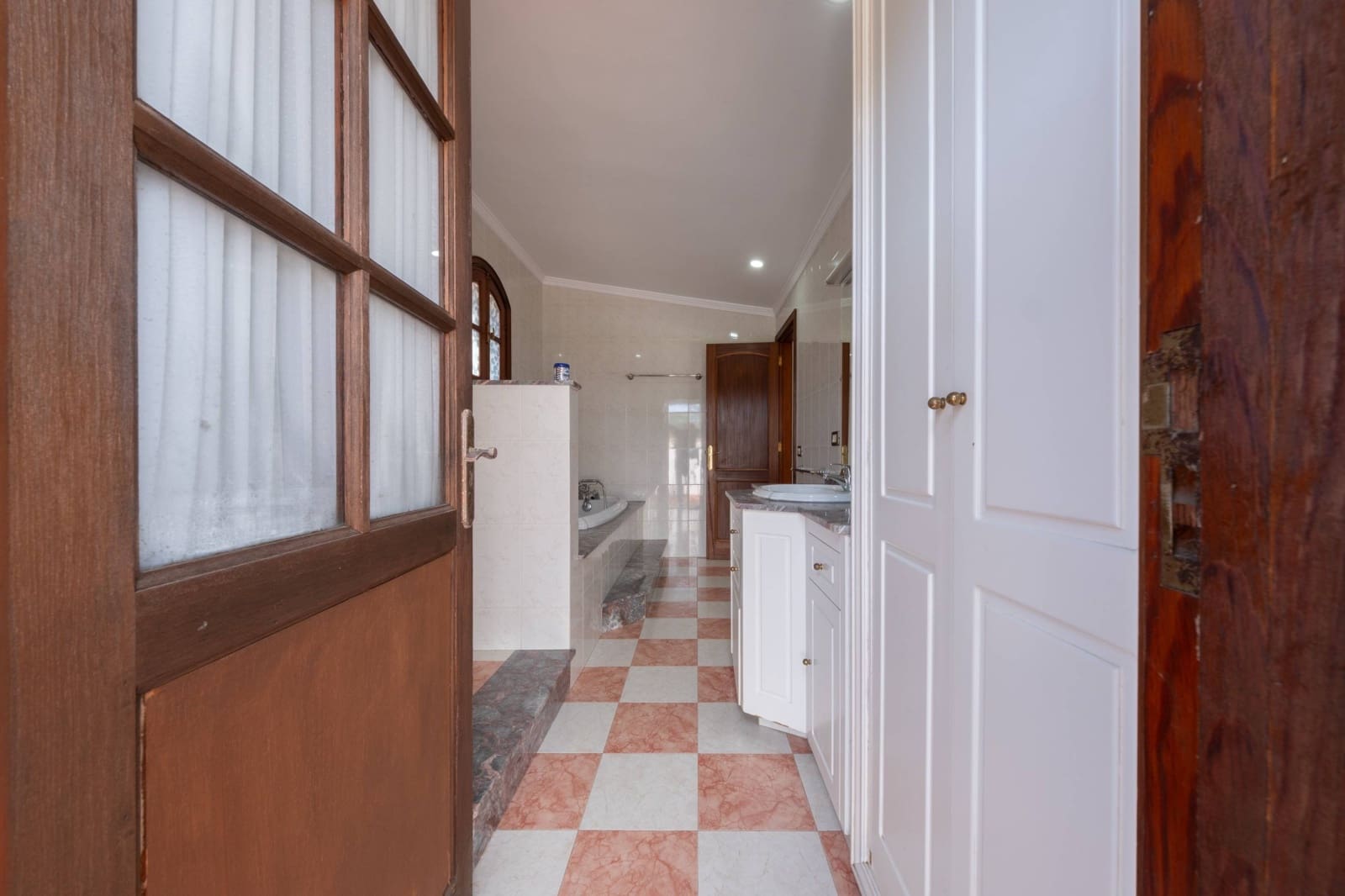 6 quarto Moradia para venda em Las Palmas de Gran Canaria - 1 500 000 € (Ref: 9690621)