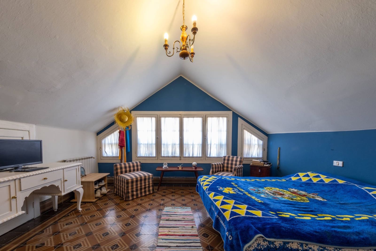 5 bedroom Villa for sale in Las Palmas de Gran Canaria - € 800,000 (Ref: 9690622)