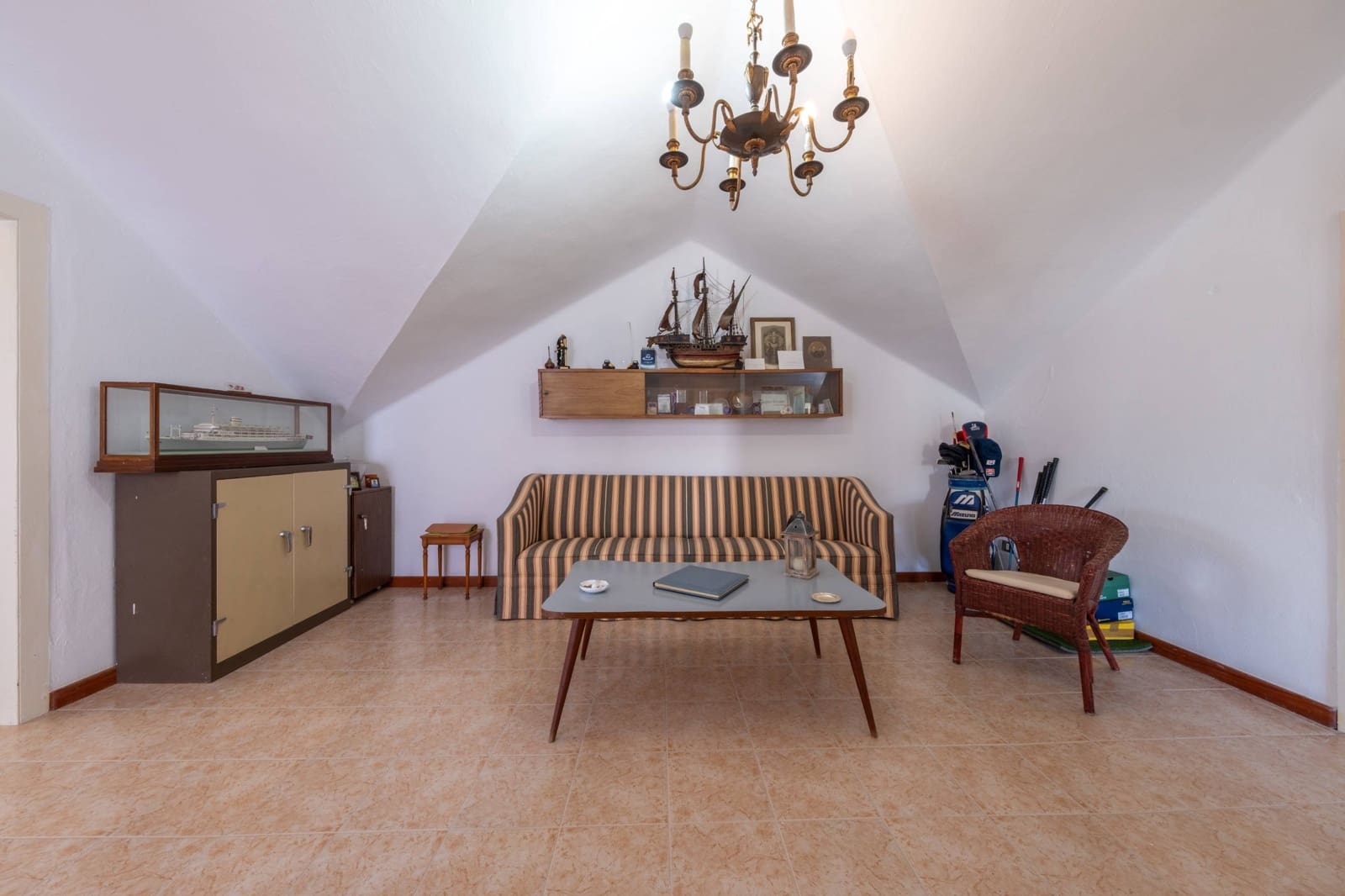 5 bedroom Villa for sale in Las Palmas de Gran Canaria - € 800,000 (Ref: 9690622)