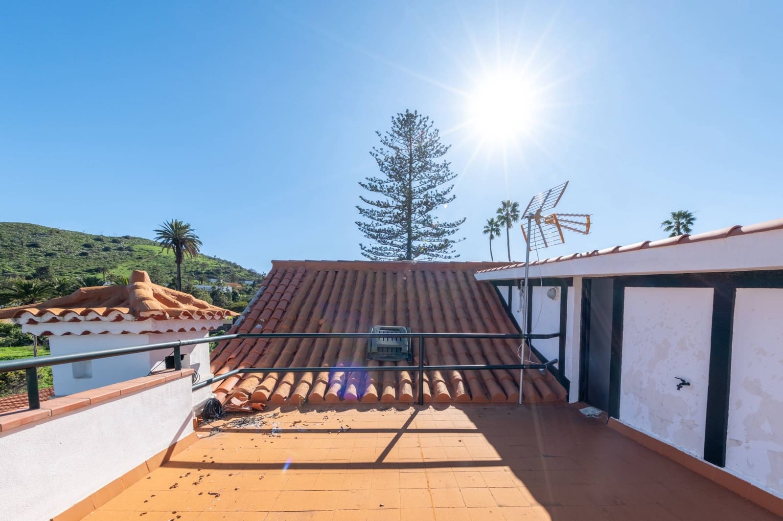 5 bedroom Villa for sale in Las Palmas de Gran Canaria - € 800,000 (Ref: 9690622)