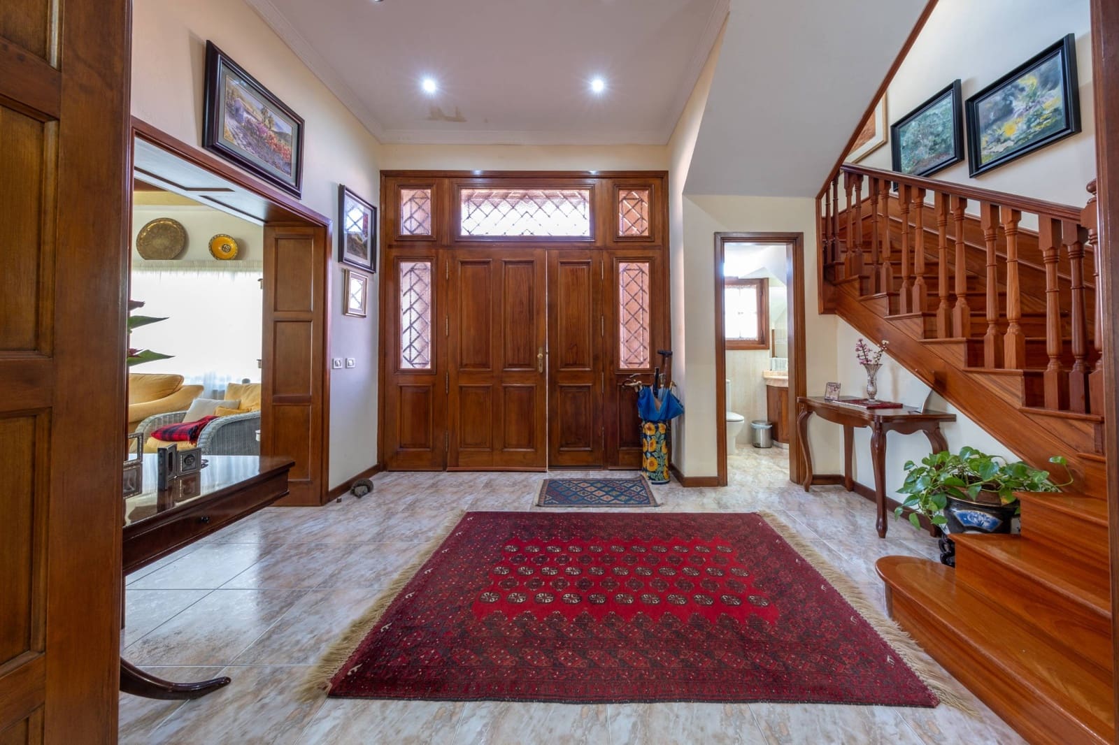 5 bedroom Villa for sale in Las Palmas de Gran Canaria - € 800,000 (Ref: 9690622)