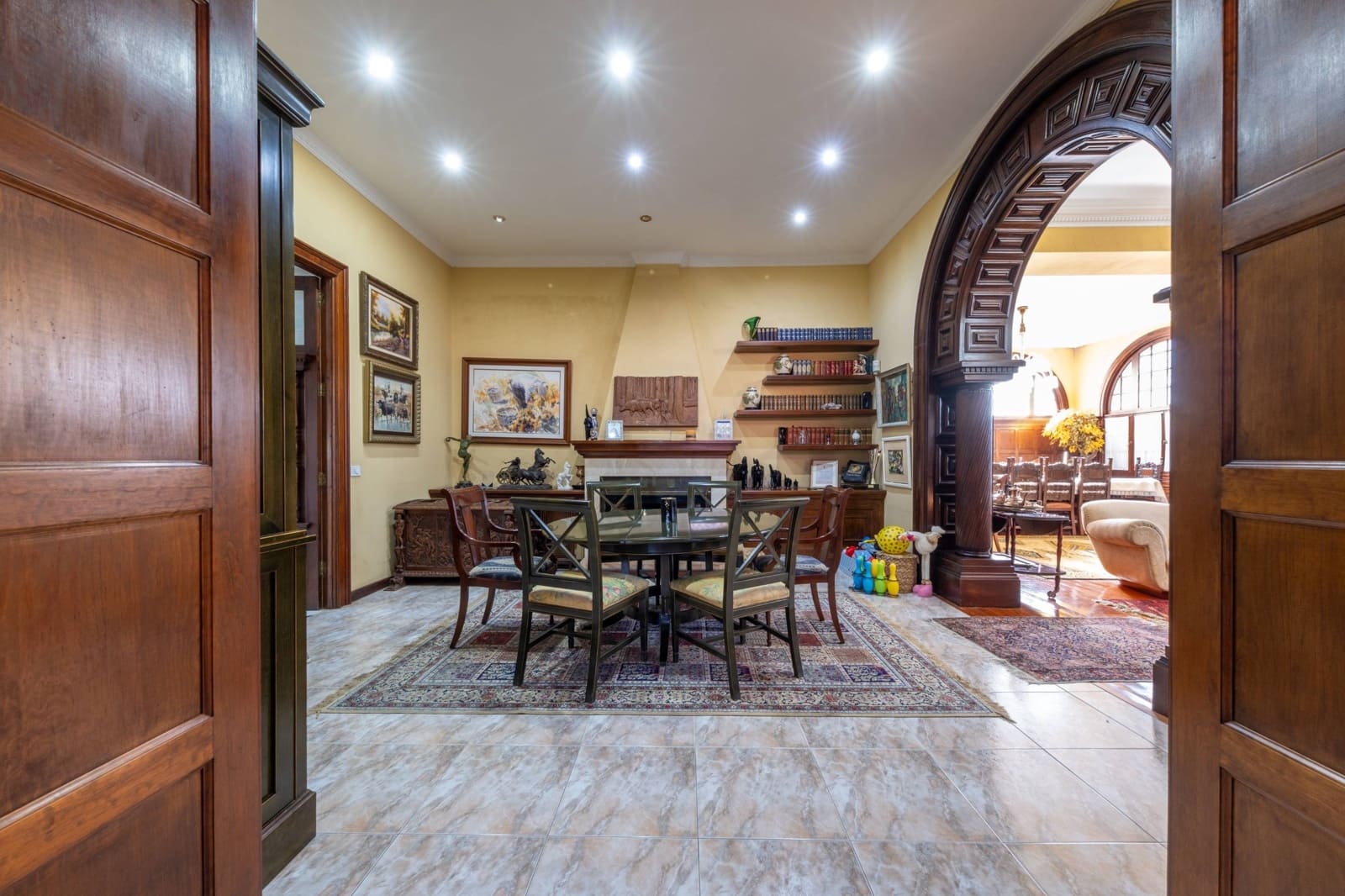 5 bedroom Villa for sale in Las Palmas de Gran Canaria - € 800,000 (Ref: 9690622)