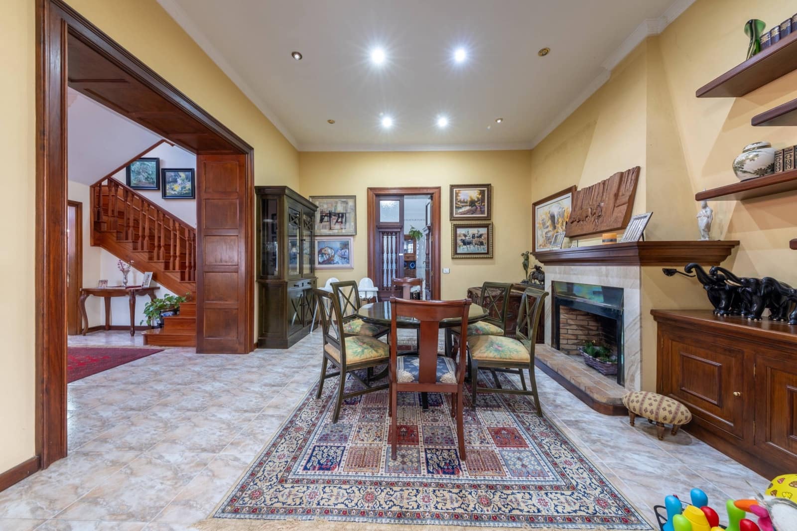 5 bedroom Villa for sale in Las Palmas de Gran Canaria - € 800,000 (Ref: 9690622)