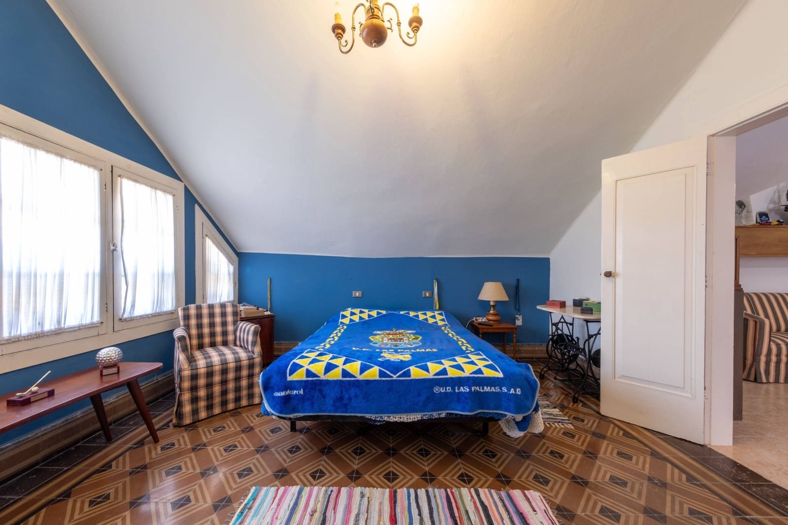 5 bedroom Villa for sale in Las Palmas de Gran Canaria - € 800,000 (Ref: 9690622)