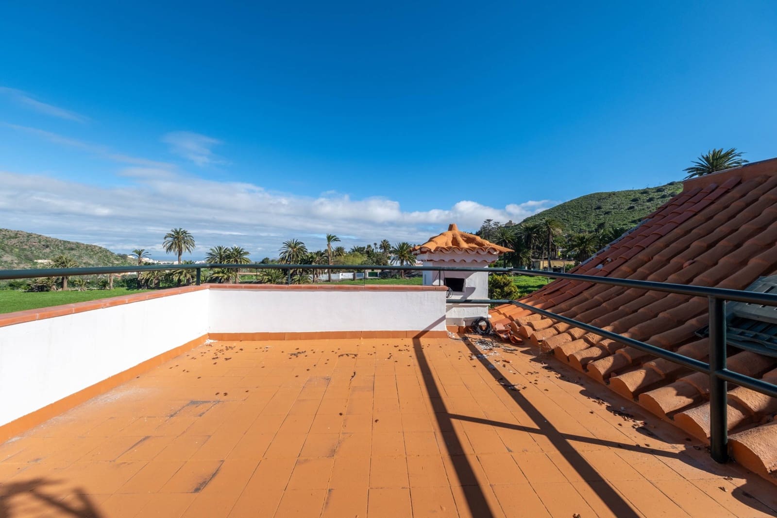 5 bedroom Villa for sale in Las Palmas de Gran Canaria - € 800,000 (Ref: 9690622)