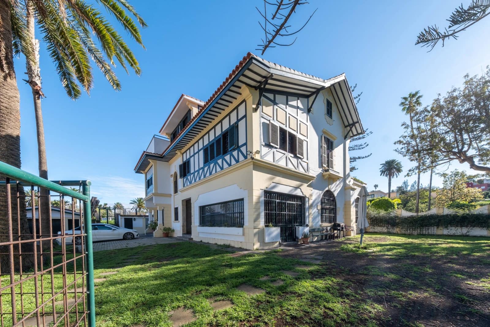 5 bedroom Villa for sale in Las Palmas de Gran Canaria - € 800,000 (Ref: 9690622)