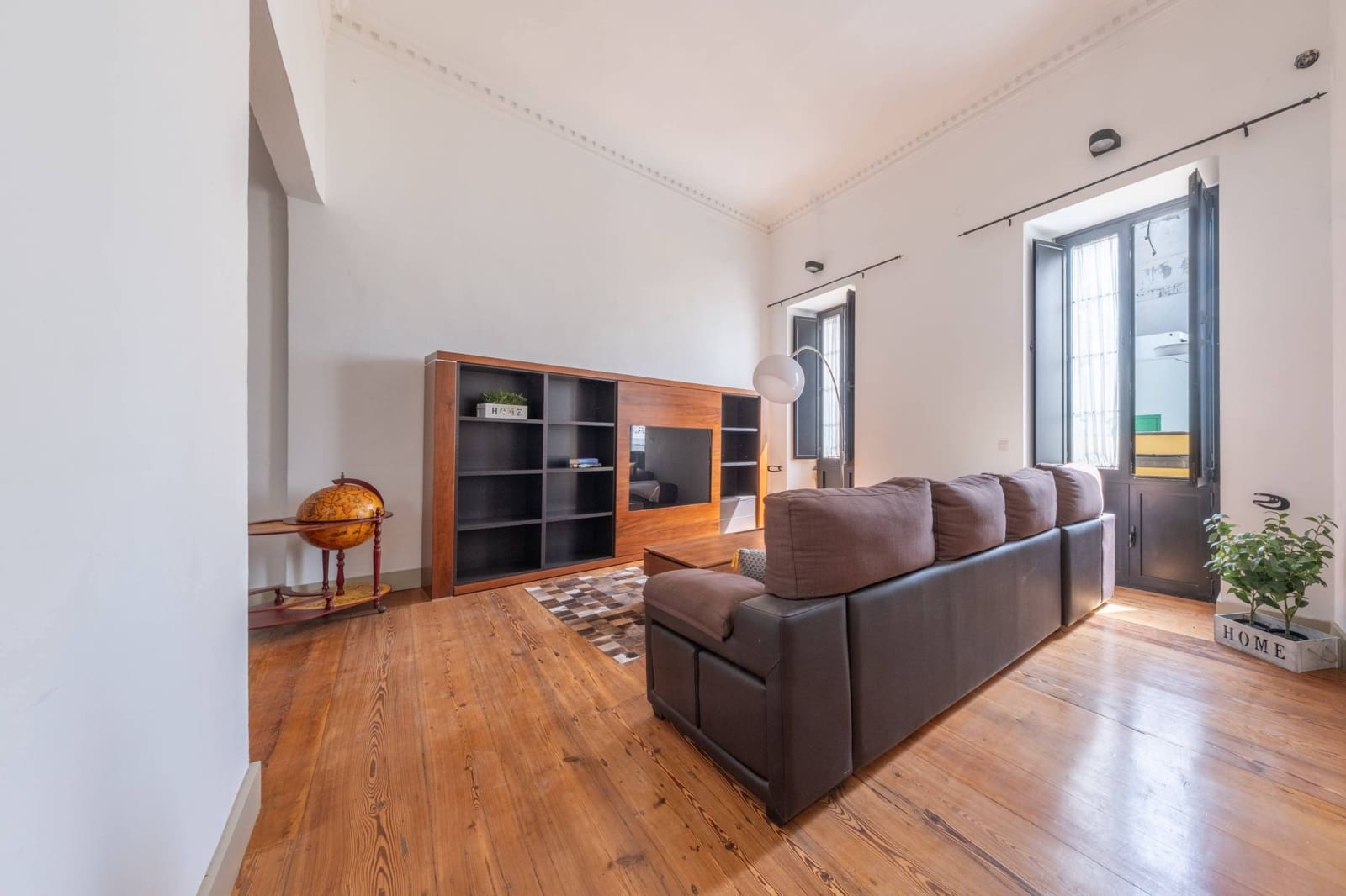 2 bedroom Townhouse for sale in Las Palmas de Gran Canaria - € 440,000 (Ref: 9690623)