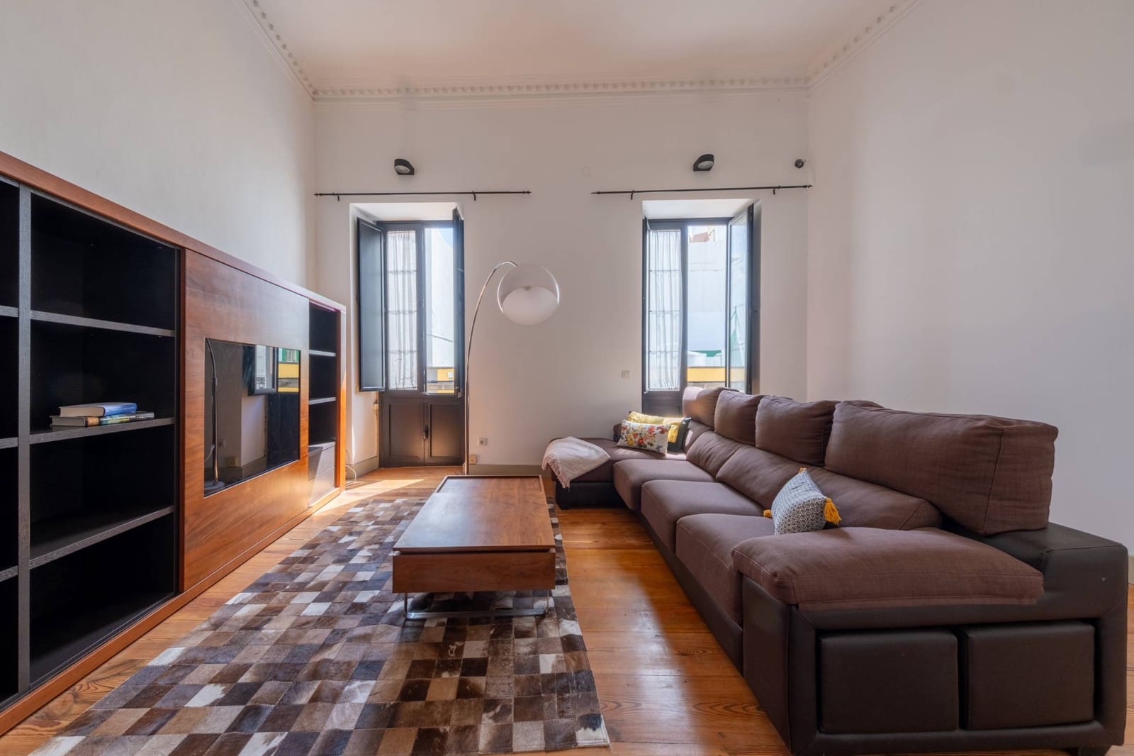 2 bedroom Townhouse for sale in Las Palmas de Gran Canaria - € 440,000 (Ref: 9690623)