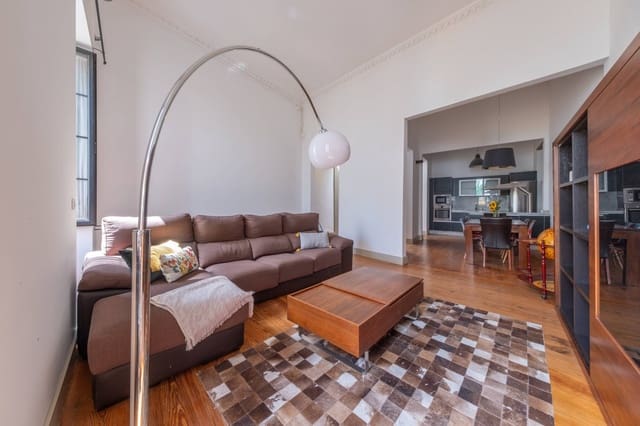 2 bedroom Townhouse for sale in Vegueta, Las Palmas de Gran Canaria - € 440,000 (Ref: 9690623)