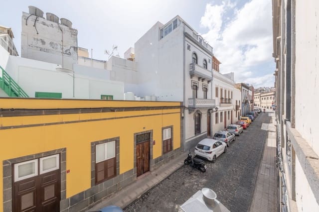 2 bedroom Townhouse for sale in Vegueta, Las Palmas de Gran Canaria - € 440,000 (Ref: 9690623)