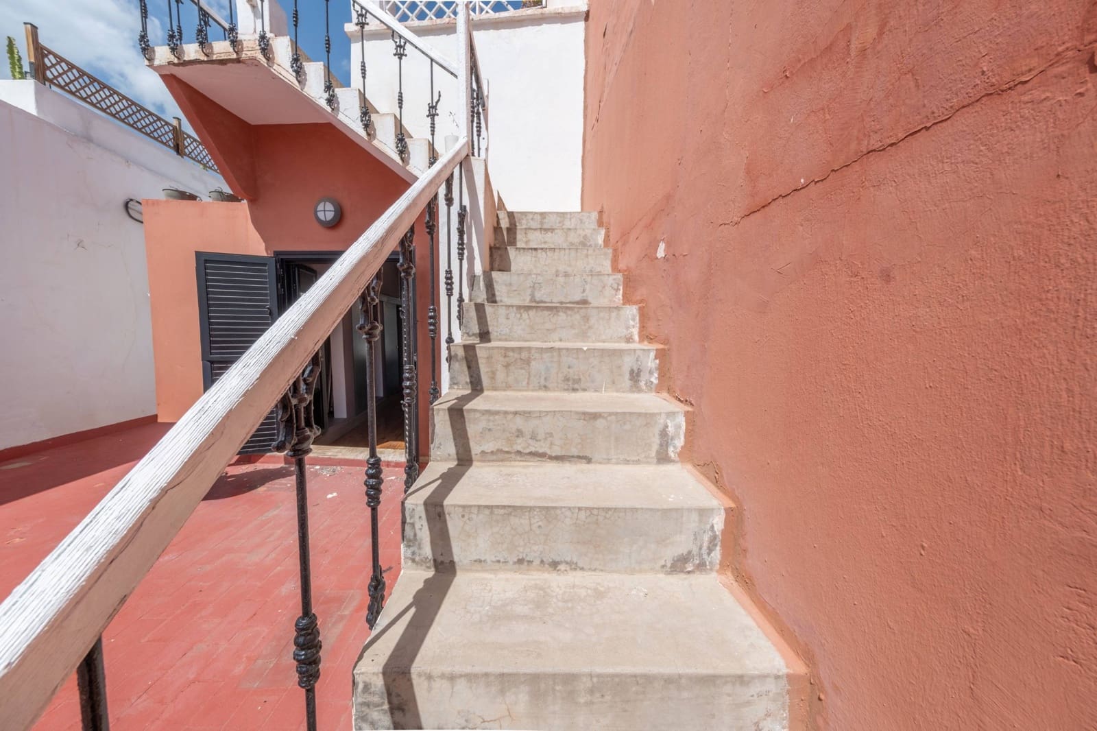 2 bedroom Townhouse for sale in Las Palmas de Gran Canaria - € 440,000 (Ref: 9690623)