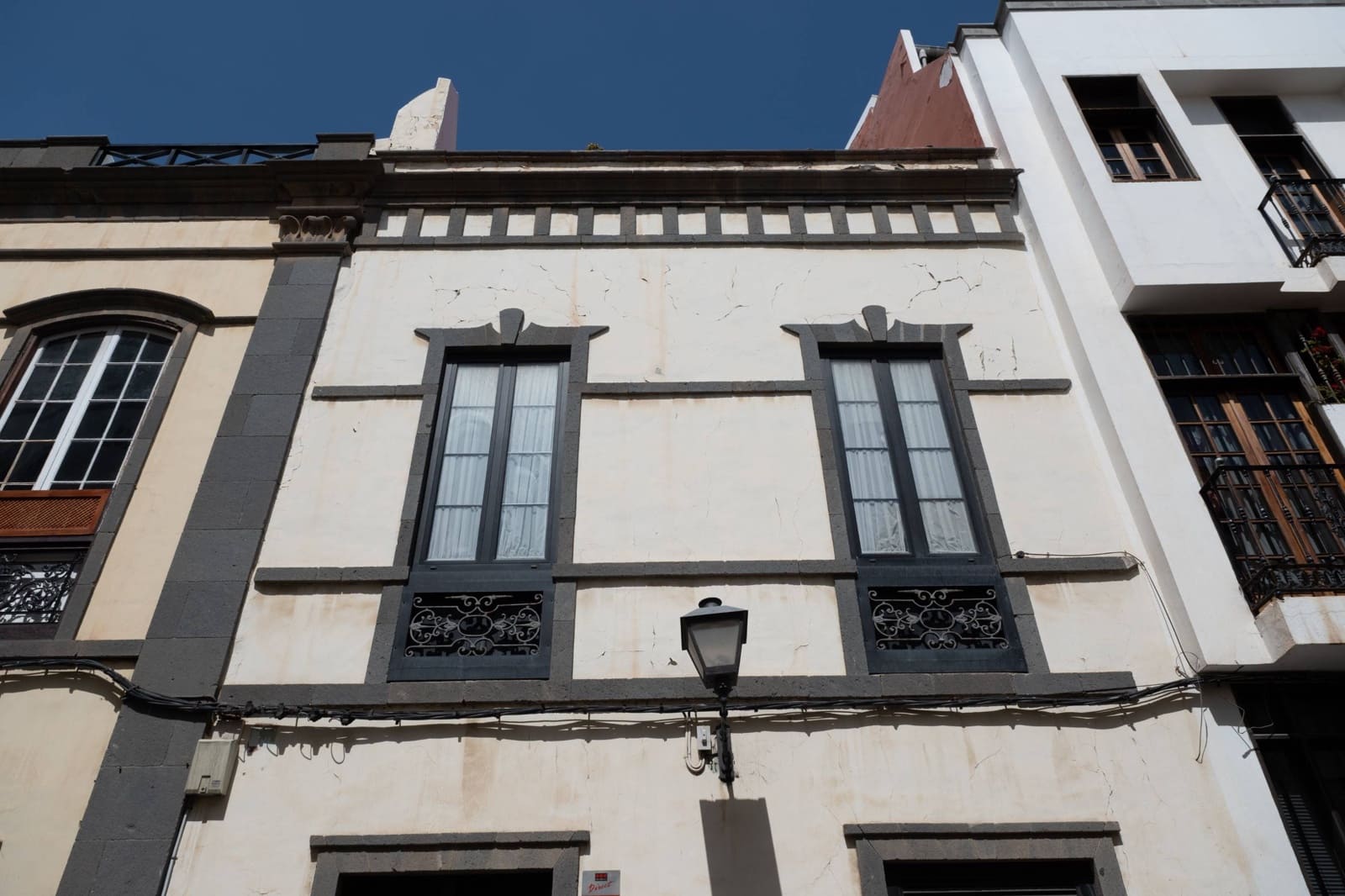 2 bedroom Townhouse for sale in Las Palmas de Gran Canaria - € 440,000 (Ref: 9690623)