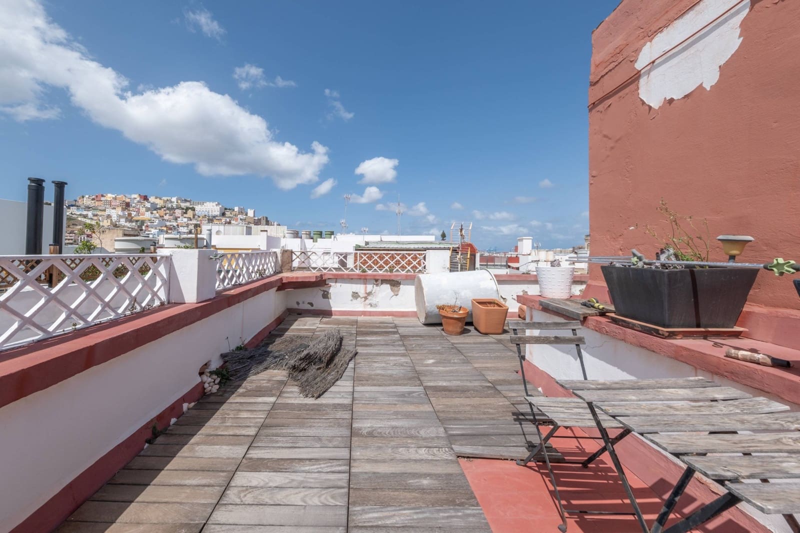 2 bedroom Townhouse for sale in Las Palmas de Gran Canaria - € 440,000 (Ref: 9690623)