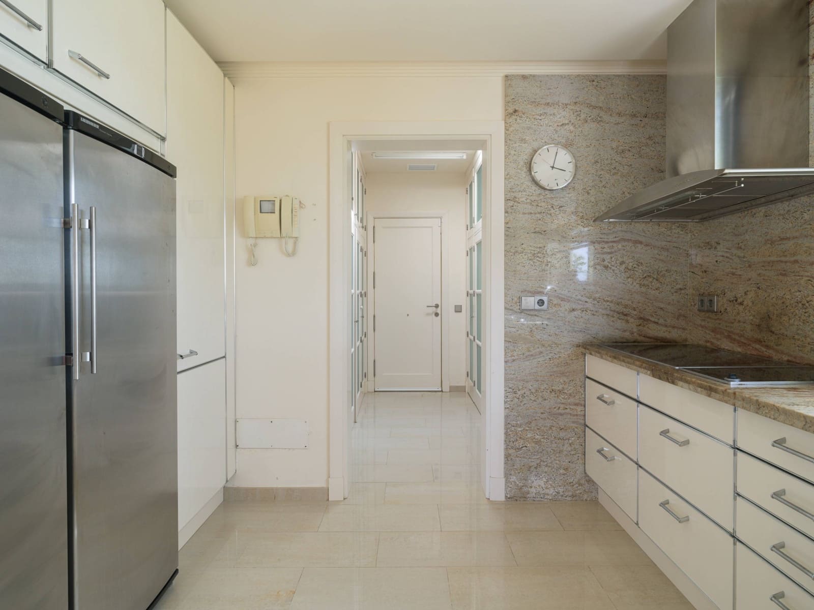 5 quarto Bungalow para venda em San Bartolome de Tirajana - 1 699 000 € (Ref: 9698835)