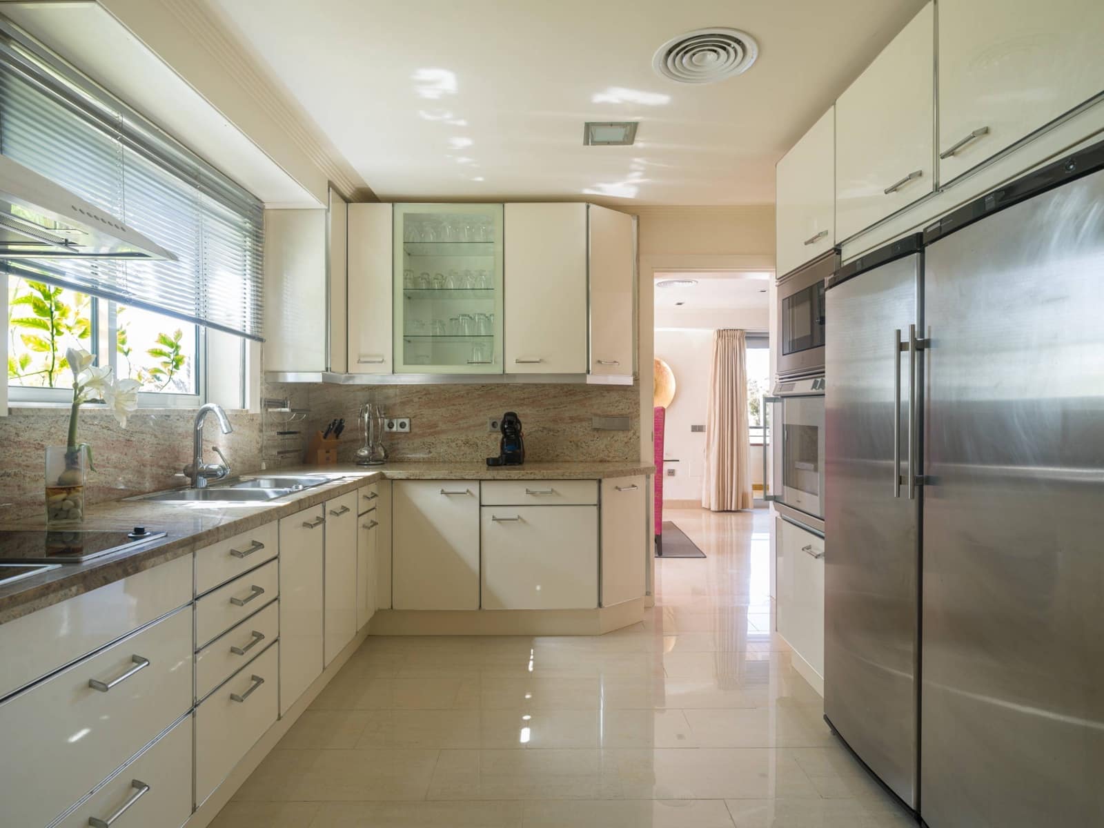 5 quarto Bungalow para venda em San Bartolome de Tirajana - 1 699 000 € (Ref: 9698835)