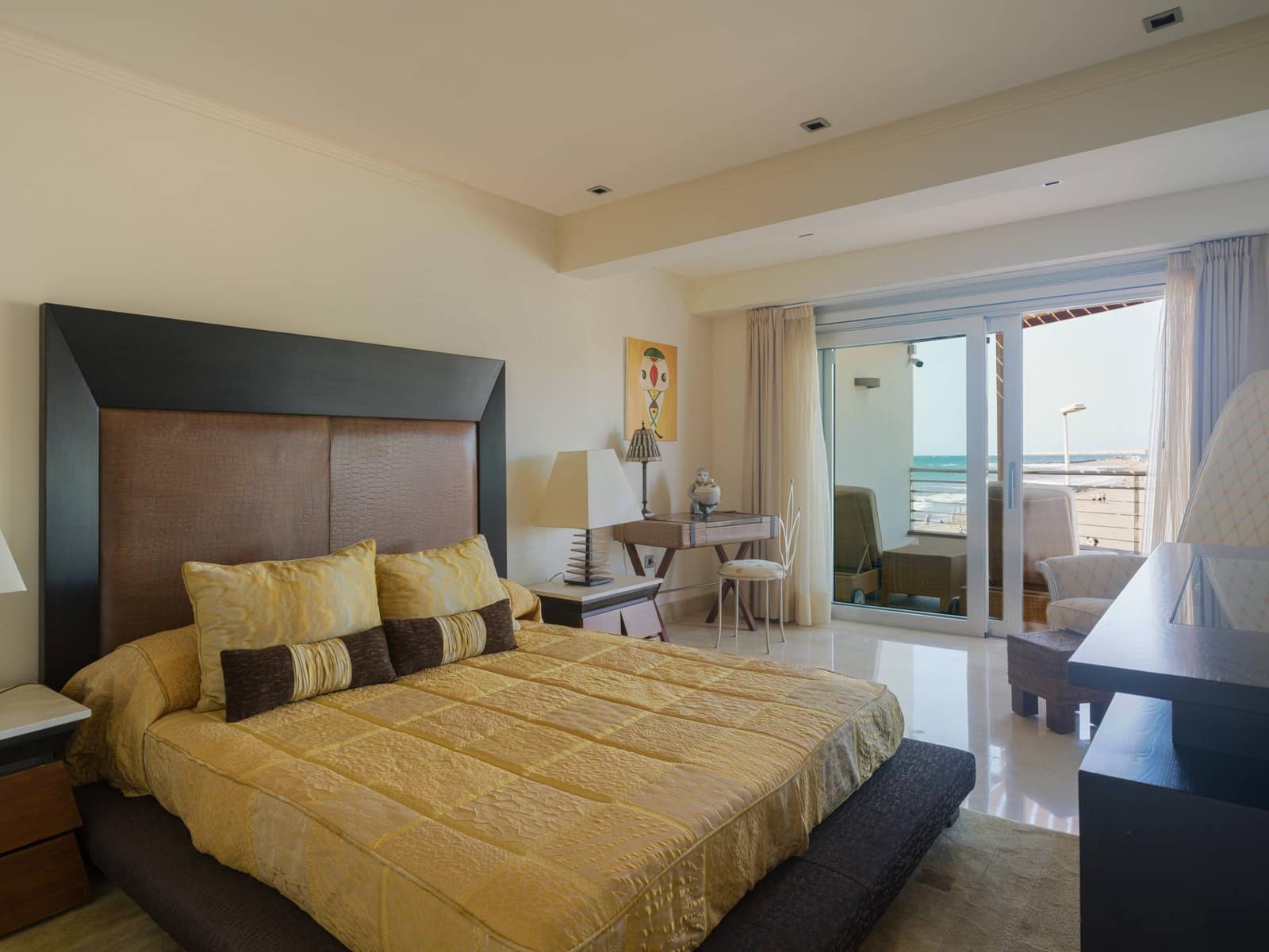 5 quarto Bungalow para venda em San Bartolome de Tirajana - 1 699 000 € (Ref: 9698835)