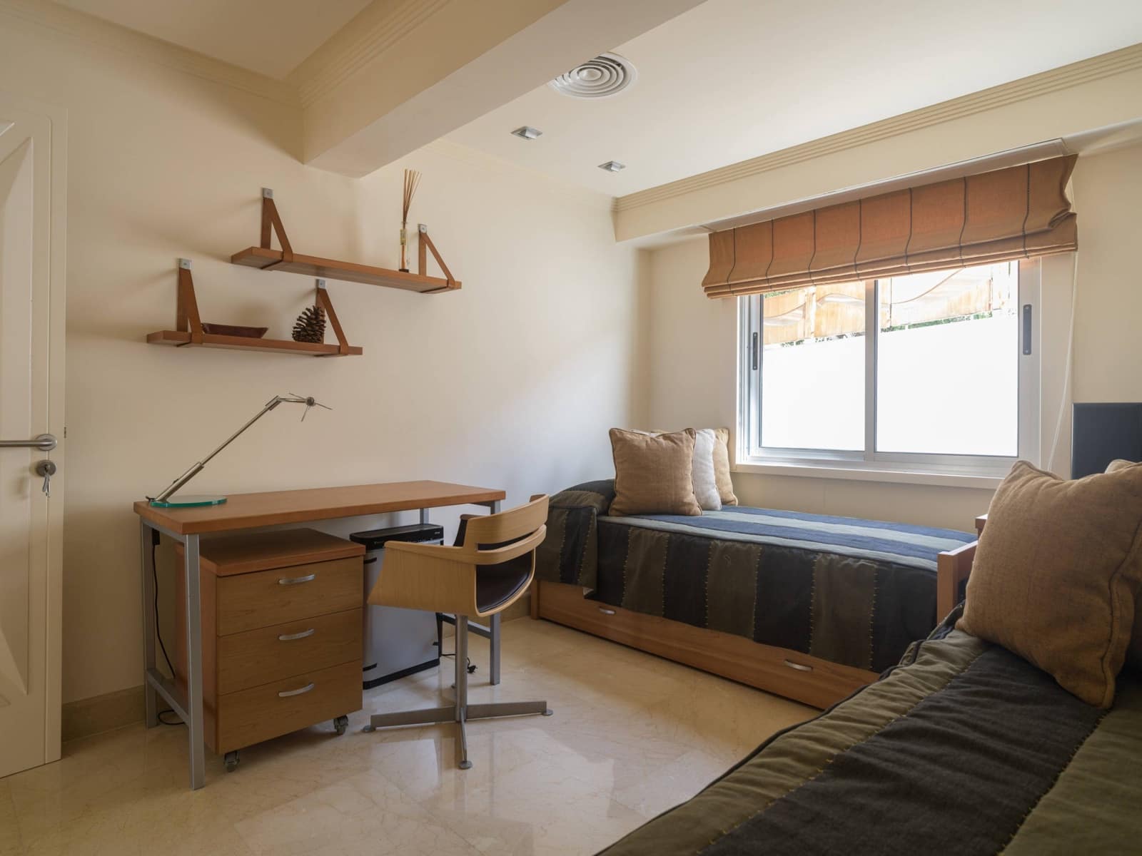 5 quarto Bungalow para venda em San Bartolome de Tirajana - 1 699 000 € (Ref: 9698835)