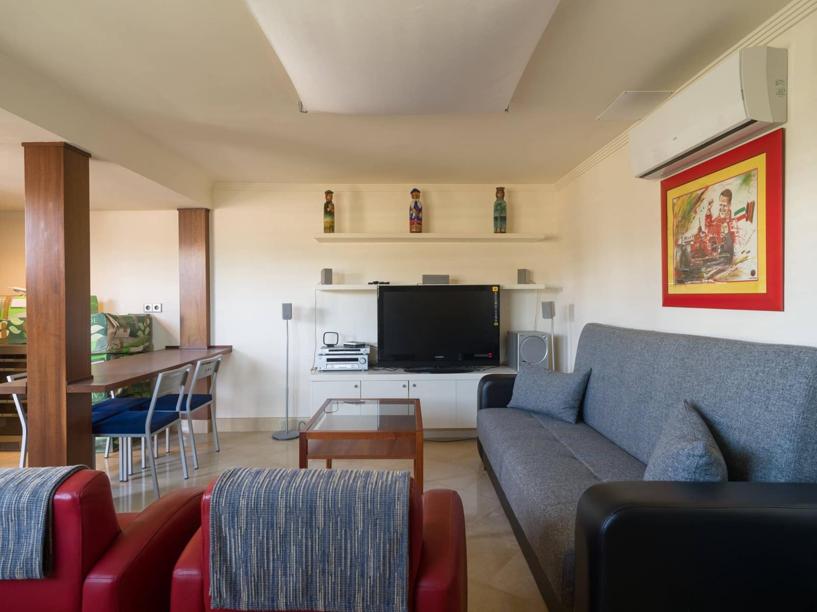 5 quarto Bungalow para venda em San Bartolome de Tirajana - 1 699 000 € (Ref: 9698835)