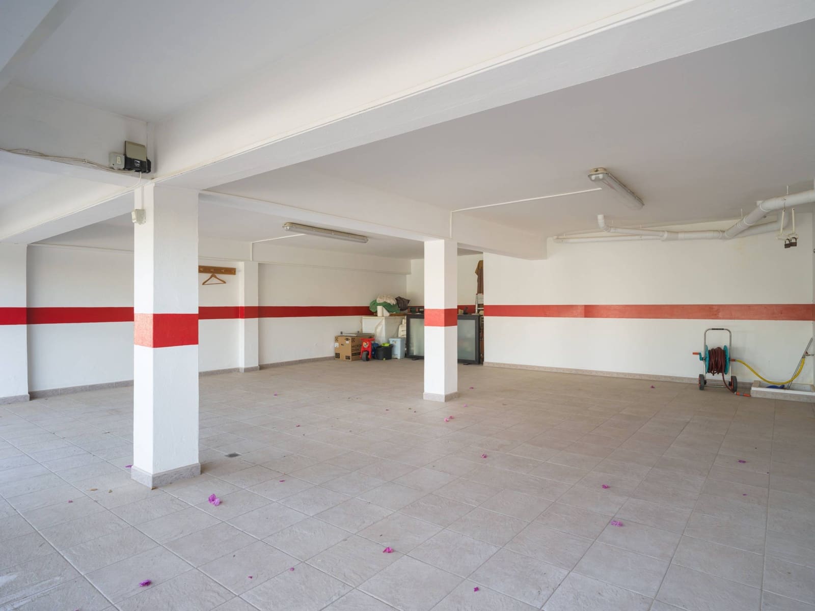 5 quarto Bungalow para venda em San Bartolome de Tirajana - 1 699 000 € (Ref: 9698835)