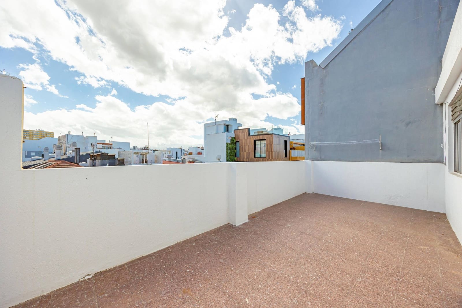 1 bedroom Penthouse for sale in Las Palmas de Gran Canaria with garage - € 350,000 (Ref: 9701640)