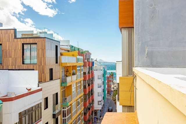 1 quarto Penthouse para venda em Las Palmas de Gran Canaria com garagem - 350 000 € (Ref: 9701640)