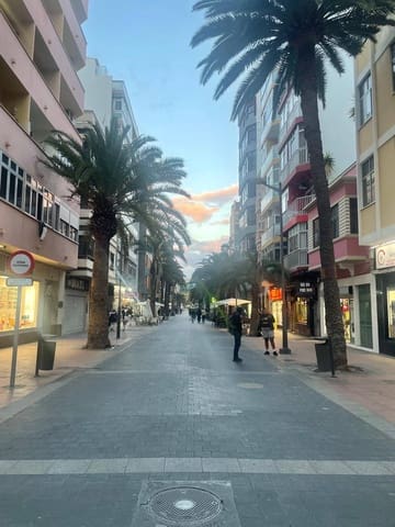 Commerciale da affittare in Las Palmas de Gran Canaria - 3.000 € (Rif: 9701641)