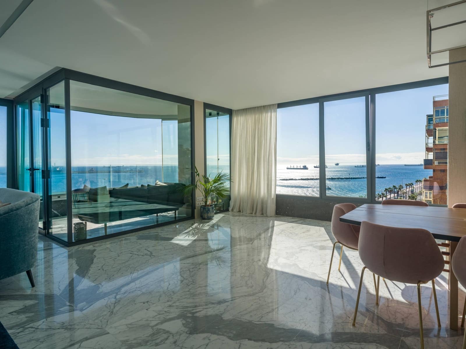 5 slaapkamer Flat te huur in Las Palmas de Gran Canaria met zwembad garage - € 5.900 (Ref: 9714937)