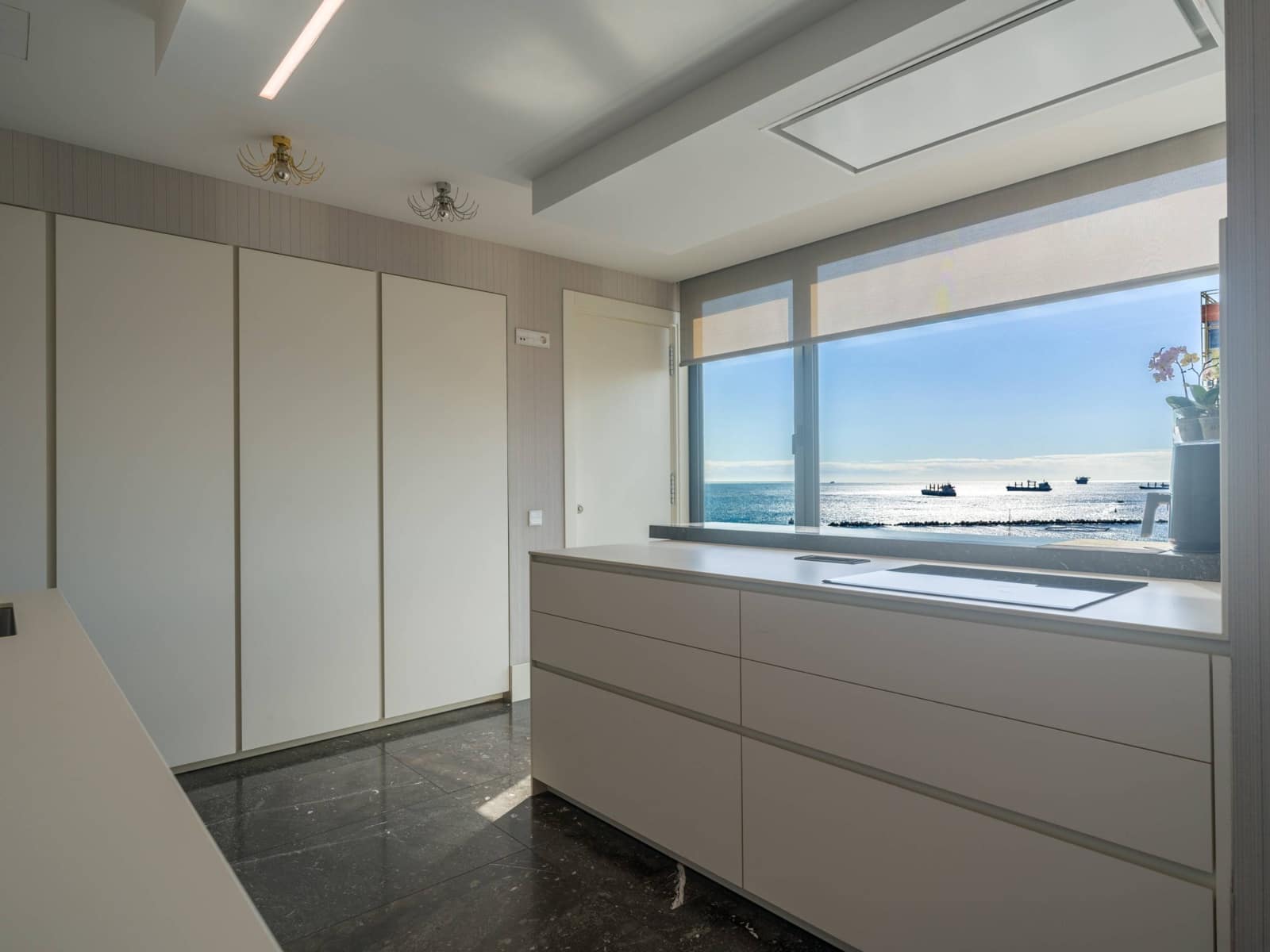 5 slaapkamer Flat te huur in Las Palmas de Gran Canaria met zwembad garage - € 5.900 (Ref: 9714937)